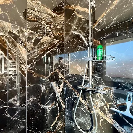 Centre - Roof - Terrasse - Climatisation アパート *